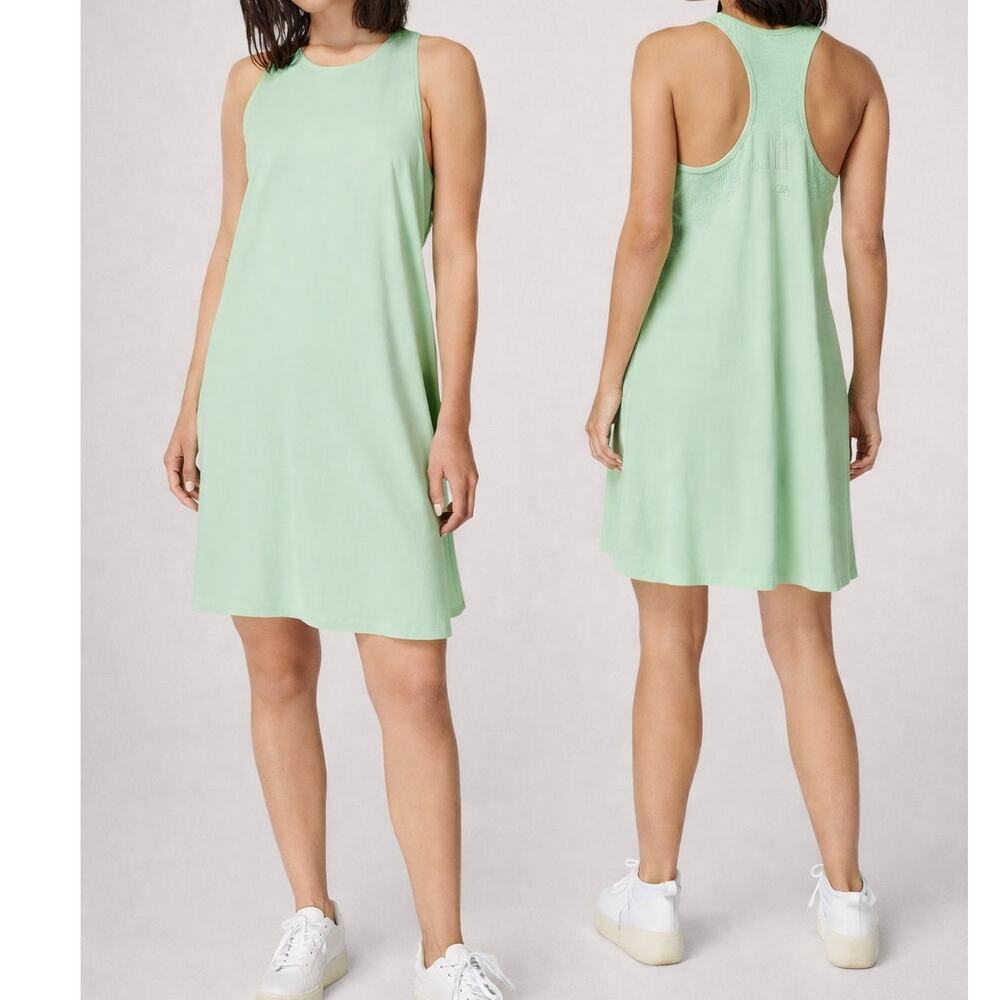 Sweaty Betty Womens Mint Explorer Ace Racerback Athletic Dress Medium Sporty